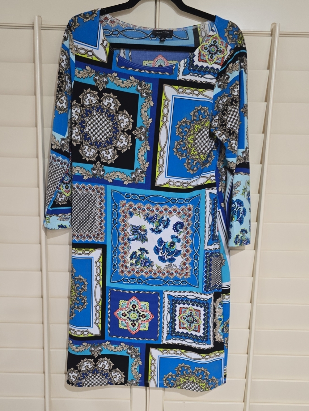 Spense Blue and Black Geometric Medallion Shift Dress